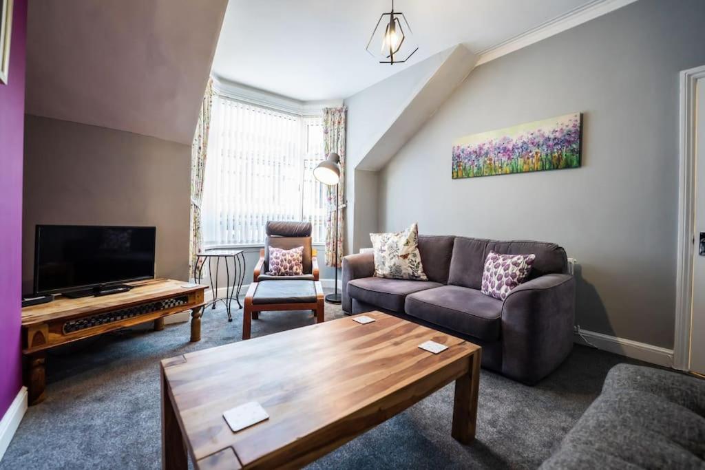 Cosy And Convenient Sunderland Apartment ภายนอก รูปภาพ